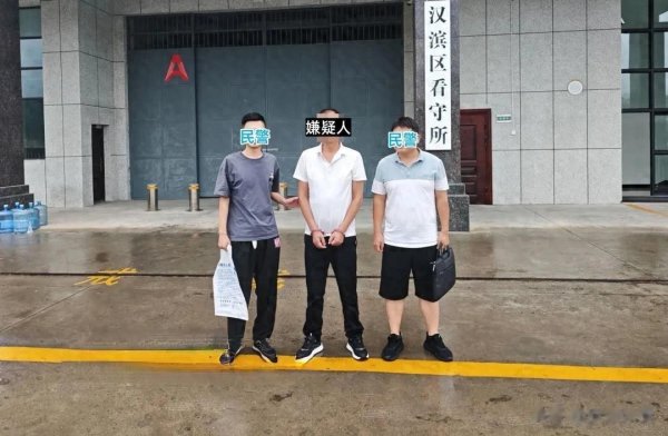 嘉创配资 在医院偷走病人3万7治病钱, 被安康汉滨警方抓获